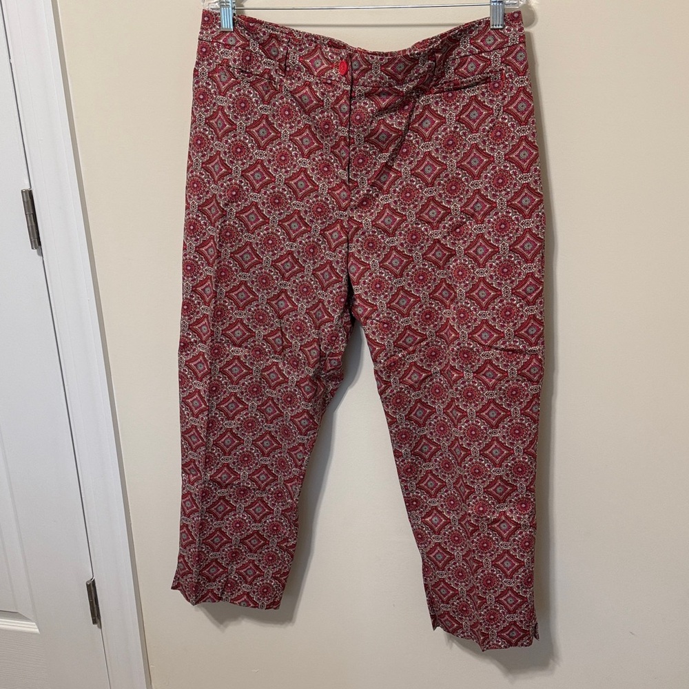 Talbots Women’s Medallion Patterned Cropped Pants / Size 14 / Red w/Coral Black